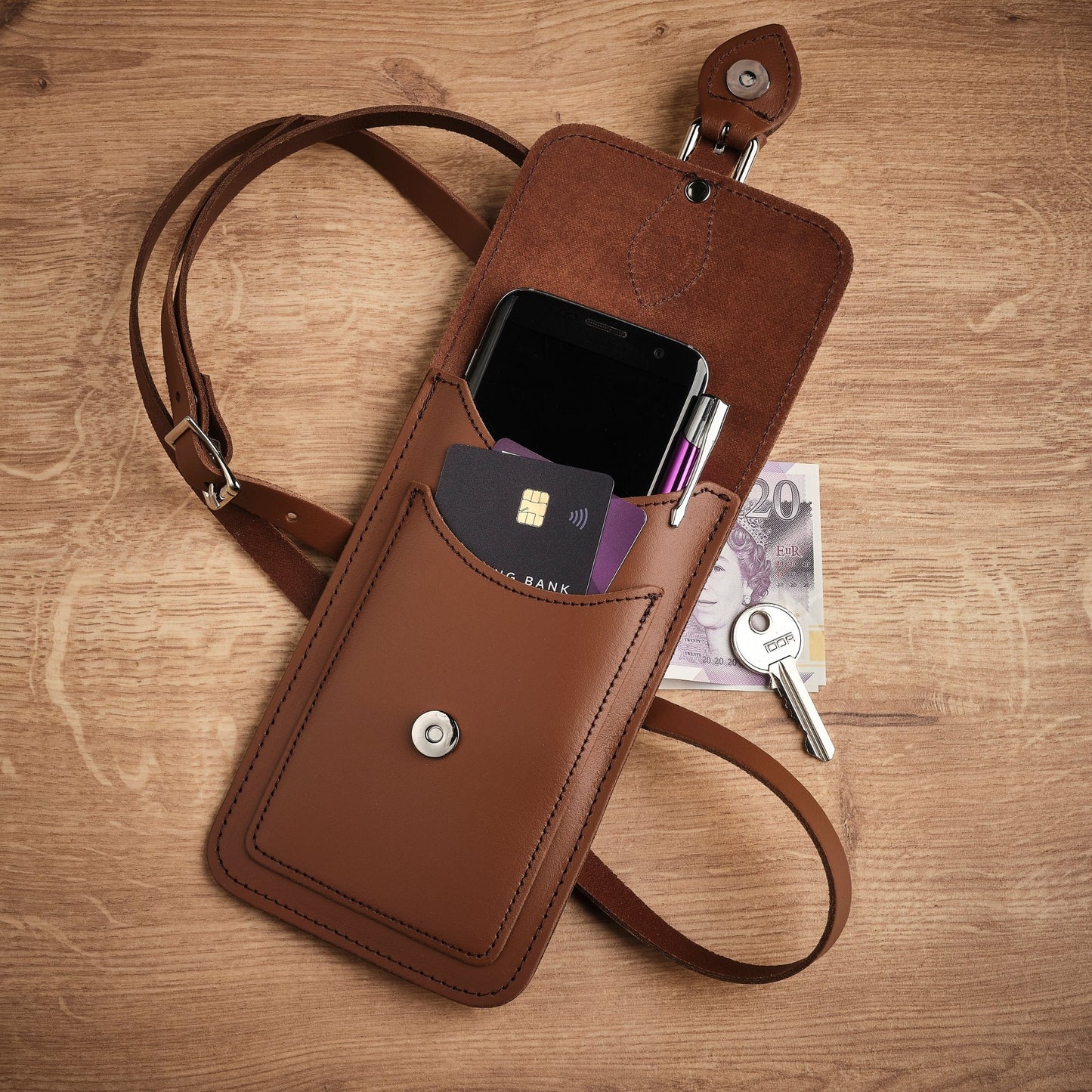 Handmade Leather Mobile Phone Pouch Plus - Chestnut - Smart Gadgets